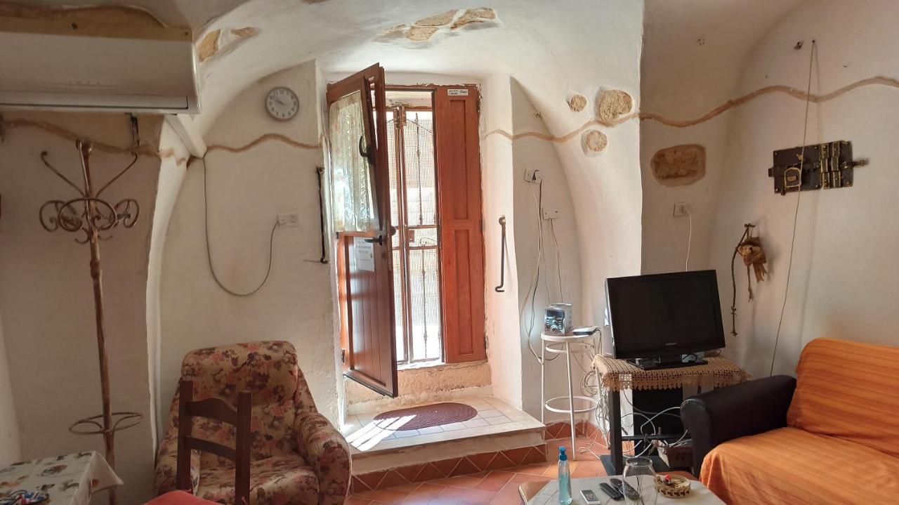 Casa Ele - Casa Indipendente Con Cucina - Bikes Friendly Apartment Sassari Ngoại thất bức ảnh