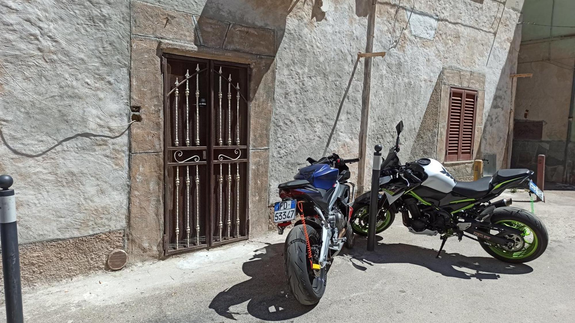 Casa Ele - Casa Indipendente Con Cucina - Bikes Friendly Apartment Sassari Ngoại thất bức ảnh